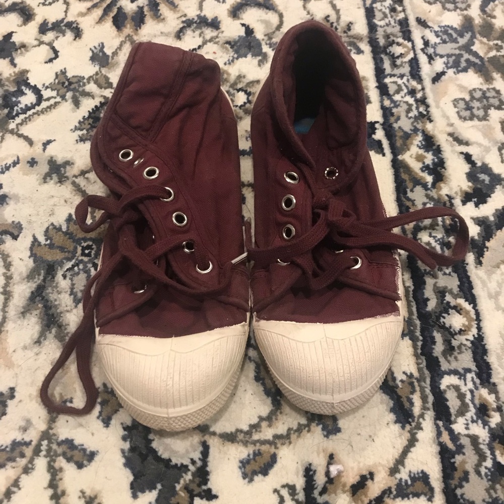 Bensimon high top burgundy sneaker